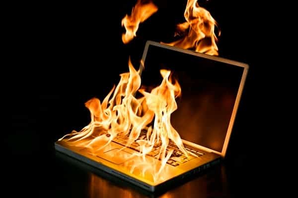 I'm an idiot! Laptop-on-fire2