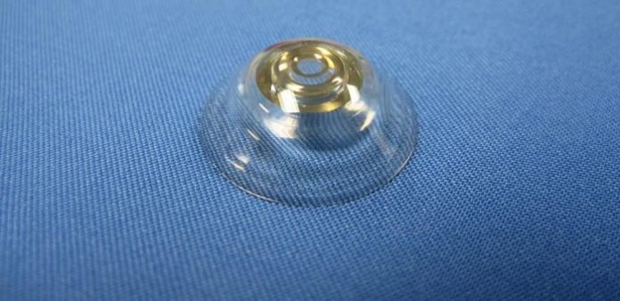 Scientists develop prototype contact lens that lets users zoom in and out