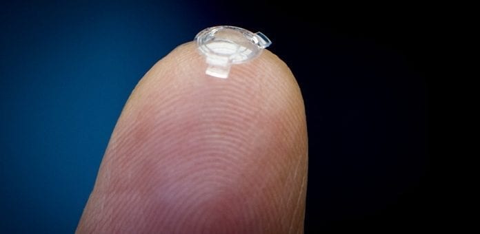 Scientist invents 'Bionic Lens' which gives perfect vision
