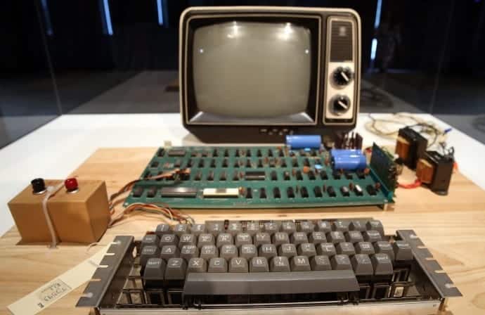Woman junks Apple 1 computer worth $200K at a recycle center