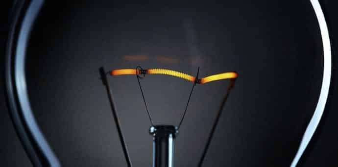 Brilliant MIT design could make Incandescent lightbulbs as energy efficient as LEDs