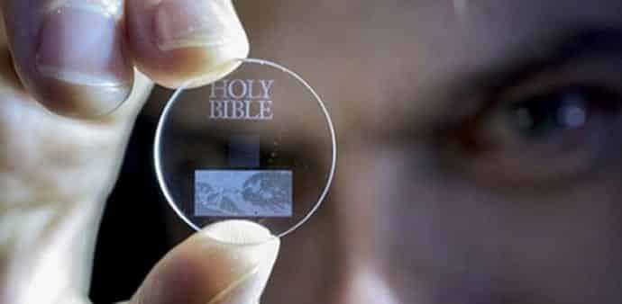 Tiny 5D data storage disc can store 360TB of data and last for billion of years