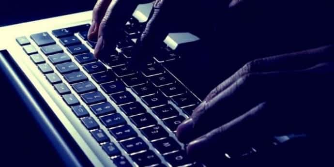Hacker Puts up Stolen 290,000 US Driver's License Details for Sale on Dark Web