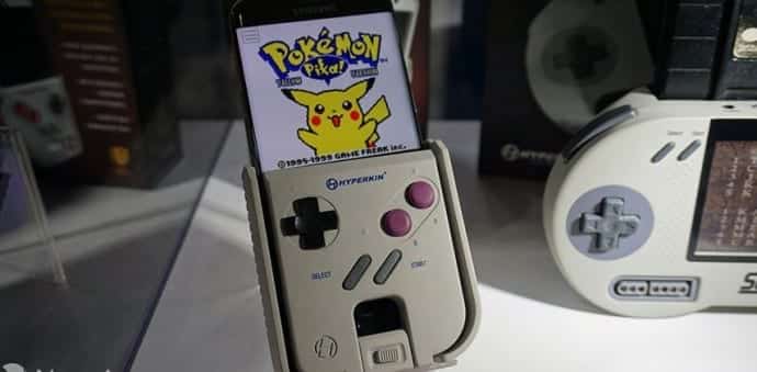 Hyperkin's Smart Boy Case Turns Your Android Smartphone Into A Game Boy Slot
