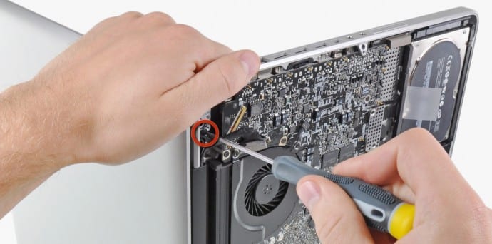 Apple likely to sue the man who uploaded how to repair MacBook videos on YouTube