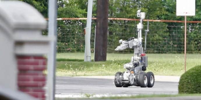 For The First Time Ever, Police Use A Lethal Robot Bomb To Kill A Suspect