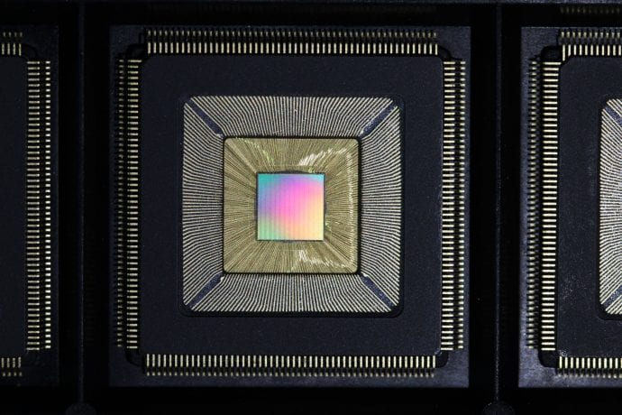 This 25-core CPU can be scaled up to an unbelievable 200,000-core processor