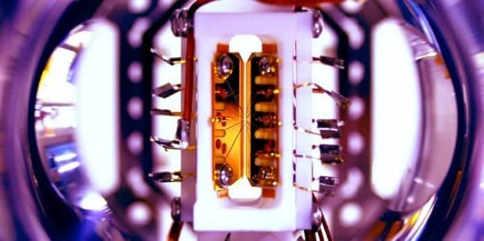 The first ever reprogrammable quantum computer built by researchers