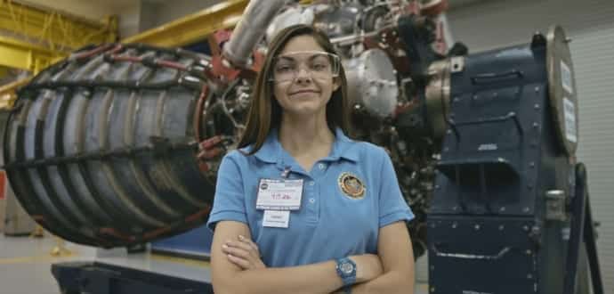 This 15-year-old Girl can be the first person To Step On Mars