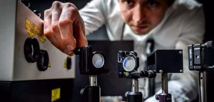 World’s fastest camera records five trillion frames per second and can capture movement of light