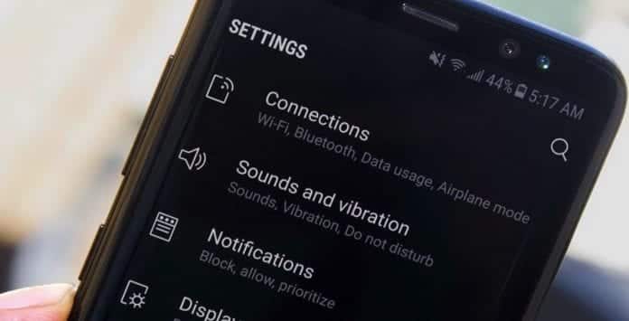 Google confirms Dark Mode on Android smartphones improves battery life