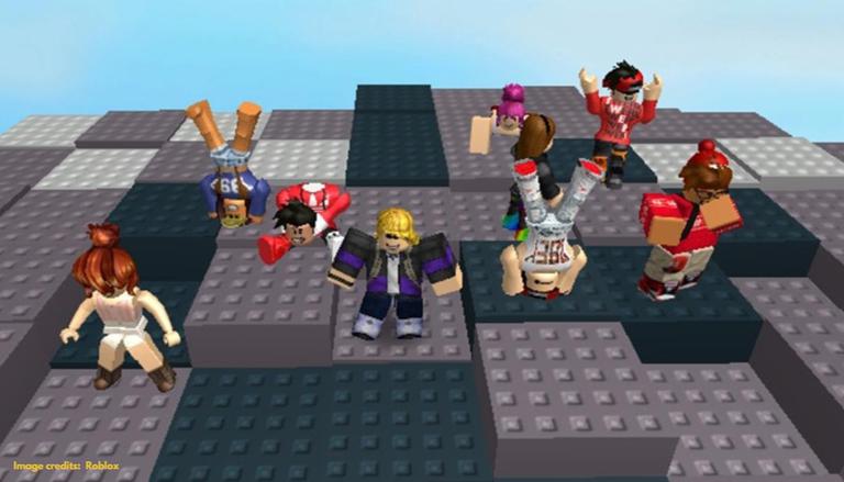 How To Use Emotes In Roblox On PC and Mobile  - 11